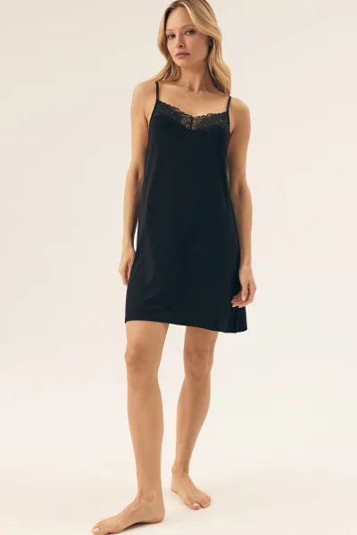 Noční košilka Risotta - Černá