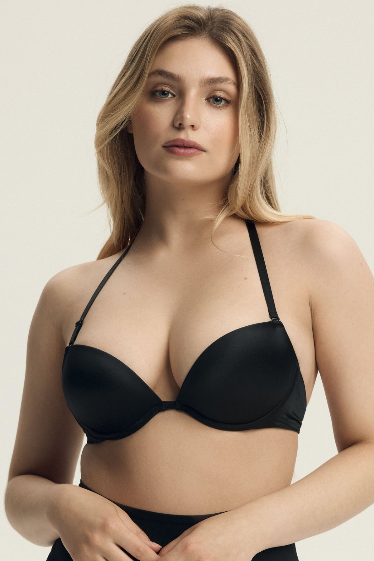 Push-up podprsenka Esotiq Silky Černá 65D