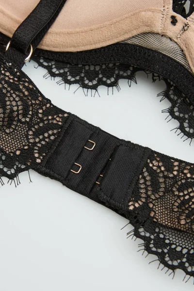 Push-up podprsenka Cheer - Černá