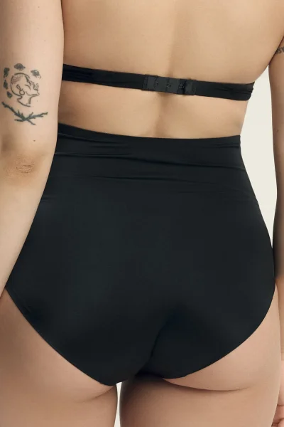 Modelující kalhotky Silky - Černá