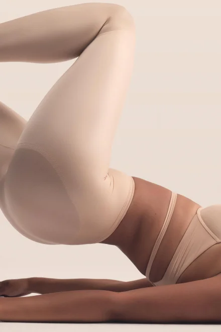 Modelující legíny Silky - Béžová