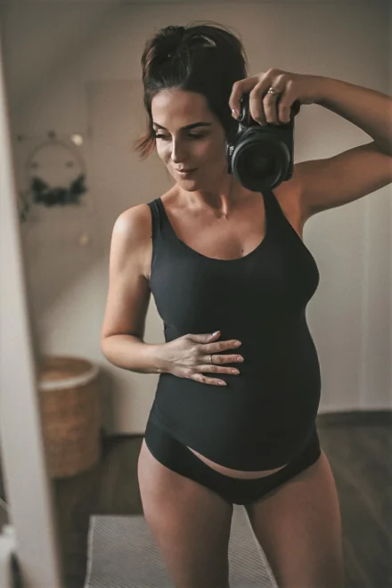 Těhotenské tílko Mama Flexi-one - Černá