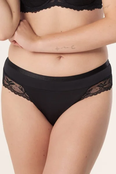 Brazilky Petra - Černá