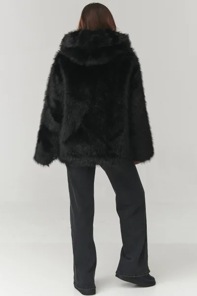 Dámský kožešinový kabátek C29 - černý - Černá