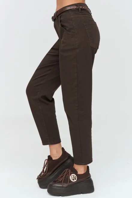 Dámské mom fit džíny s páskem C91 - tm. hnědé - Tmavě hnědá