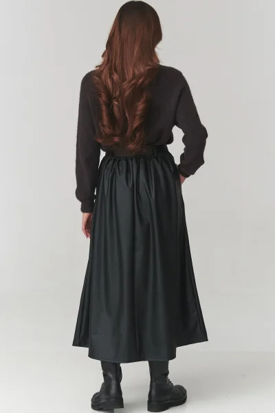 Dlouhá sukně z ekokůže C16 - černá - Černá