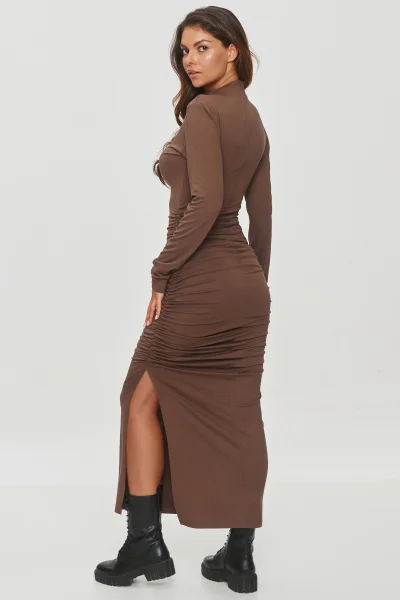 Klasické šaty M841 tmavě hnědé - Tmavě hnědá