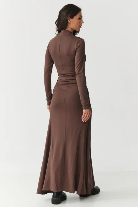 Elegantní šaty M897 tmavě hnědé - Tmavě hnědá