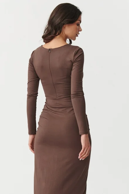 Elegantní šaty M898 tmavě hnědé - Tmavě hnědá