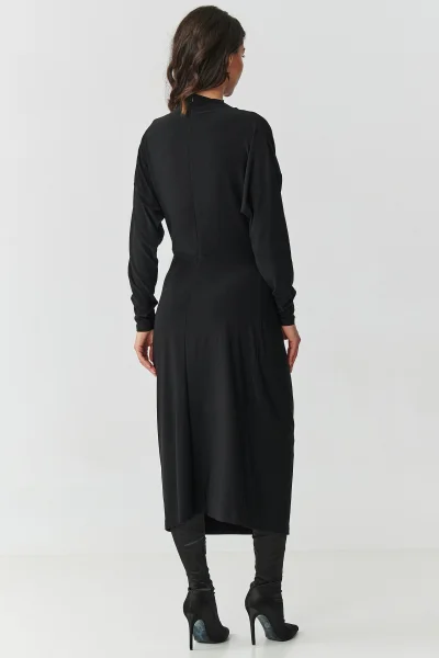 Klasické šaty M907 - Černá