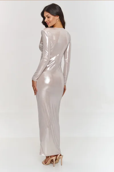 Elegantní lesklé šaty s rozparkem M886 - sv. béžová - Světle béžová