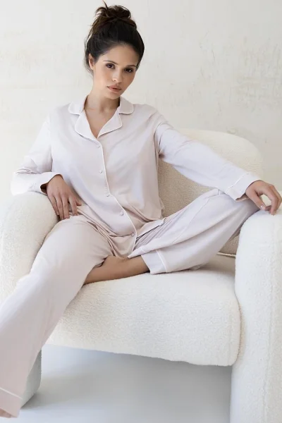 Dámské pyžamo Clarina - propínací - Světle béžová